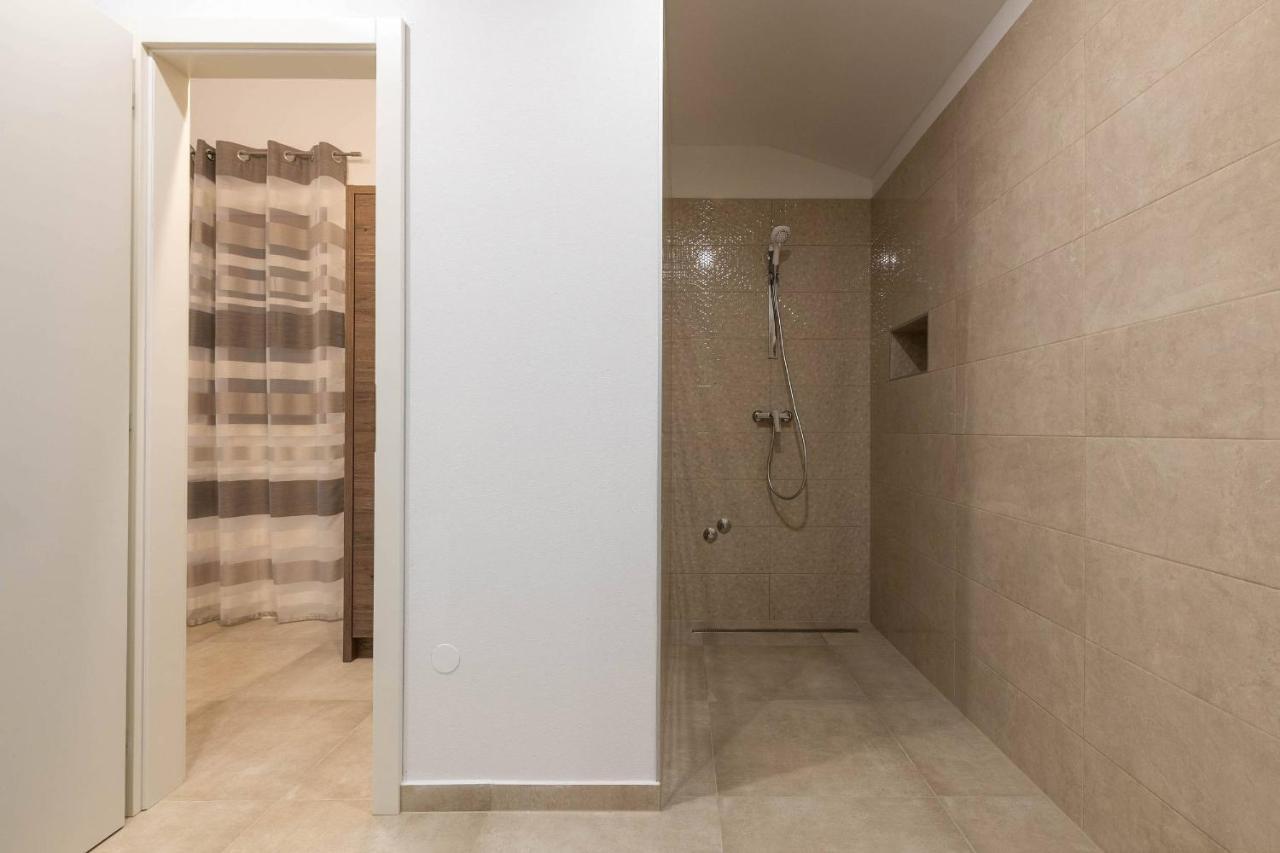 Holiday House Luca بوريتش المظهر الخارجي الصورة