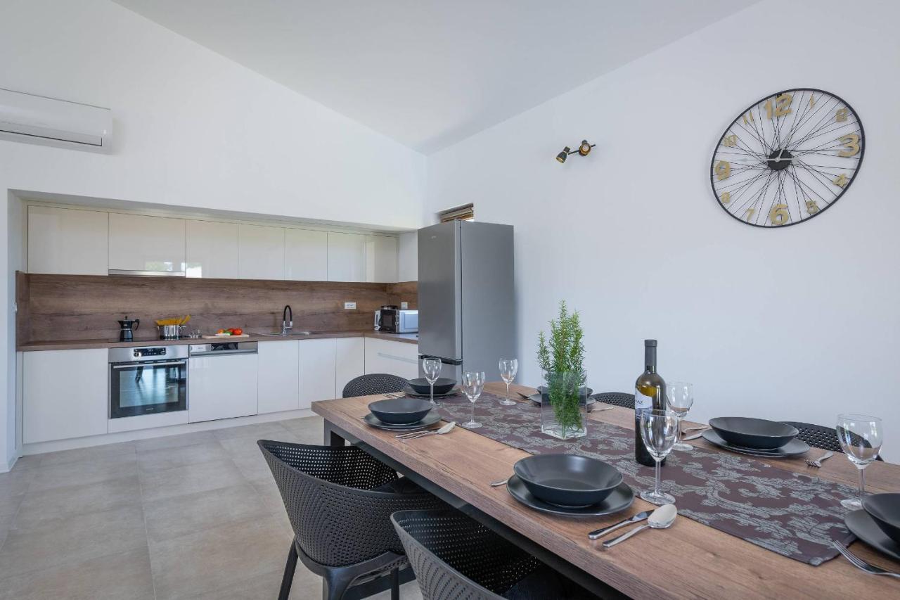 Holiday House Luca بوريتش المظهر الخارجي الصورة